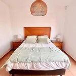 Pueblo Con Piscina Σπίτι διακοπών *