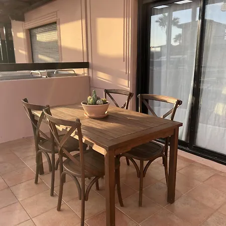 Pueblo Con Piscina 펜션 *