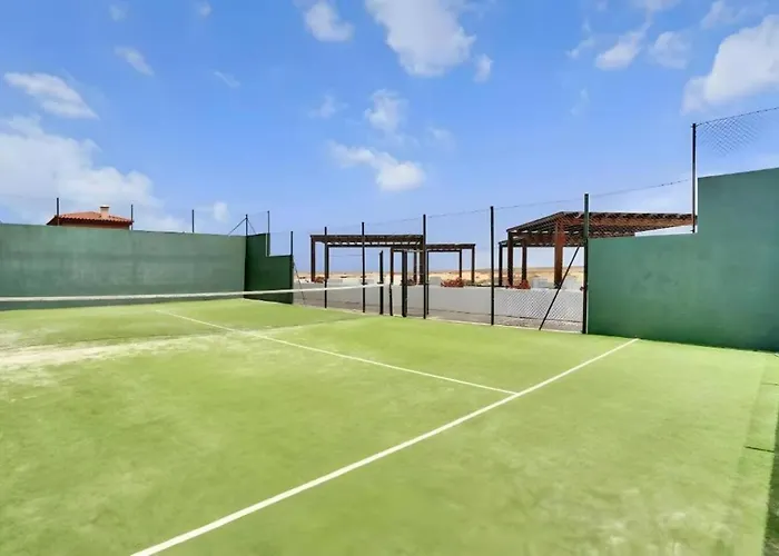 Pueblo Con Piscina Ferienhaus Majanicho