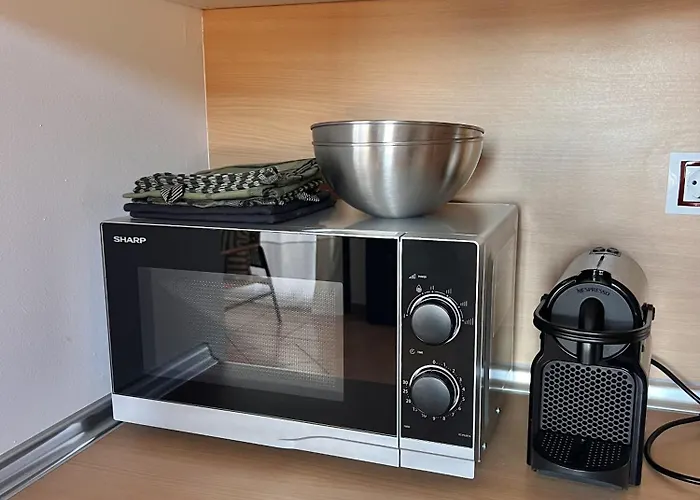 Pueblo Con Piscina Ferienhaus