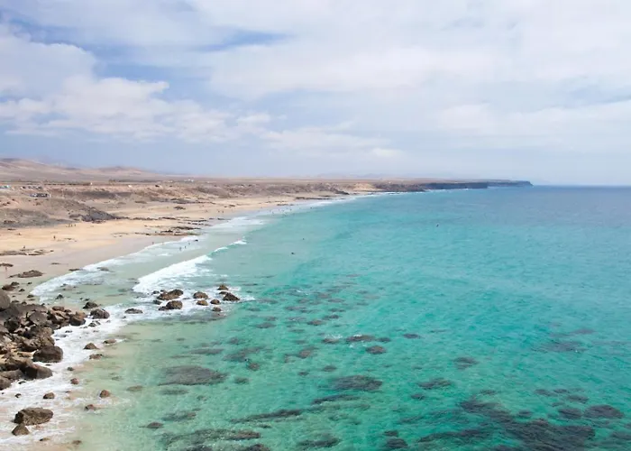 Pueblo Con Piscina Ferienhaus *
